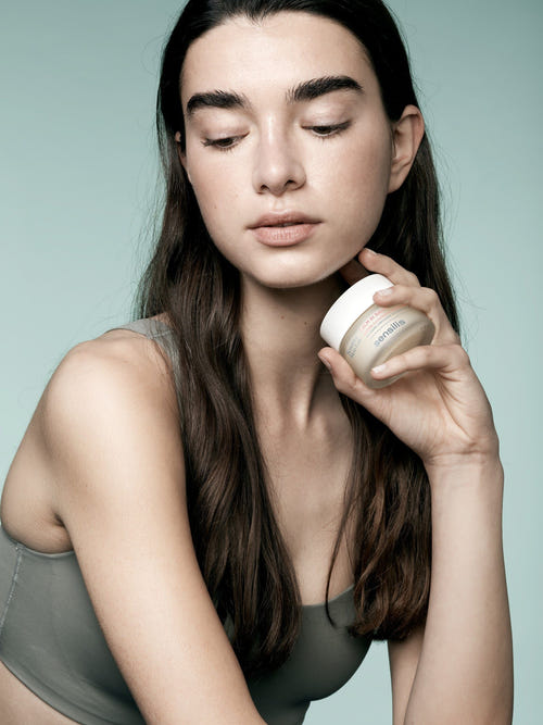 SSS Balsamo de Limpieza Calm In Balm en uso
